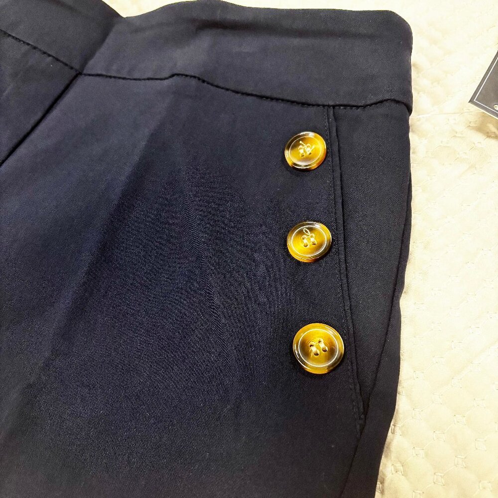Nautical Navy Blue Pull Up Shorts, Sz M, NWT - Picture 2 of 7